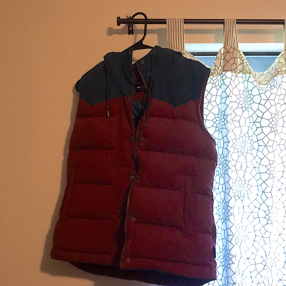 Patagonia Down Vest sz M (women’s)